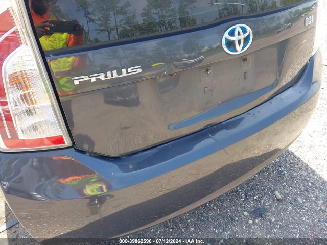 Toyota Prius Three 2014 JTDKN3DUXE1776548 Image 14