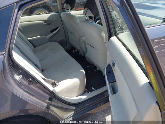 Toyota Prius Three 2014 JTDKN3DUXE1776548 Image 8