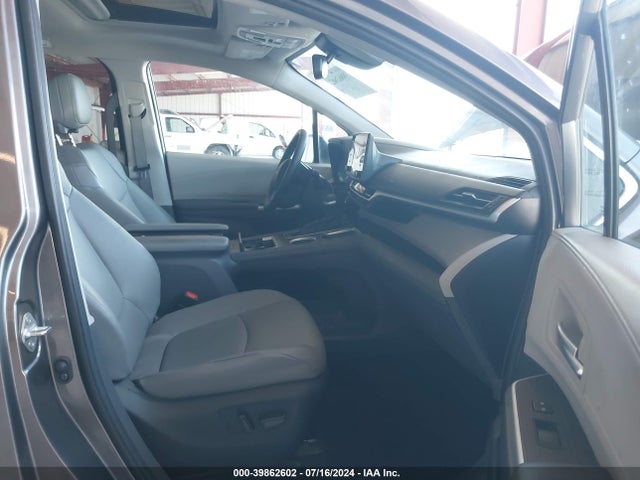 Toyota SIENNA XLE 2023 5TDYSKFC7PS103286 Image 5