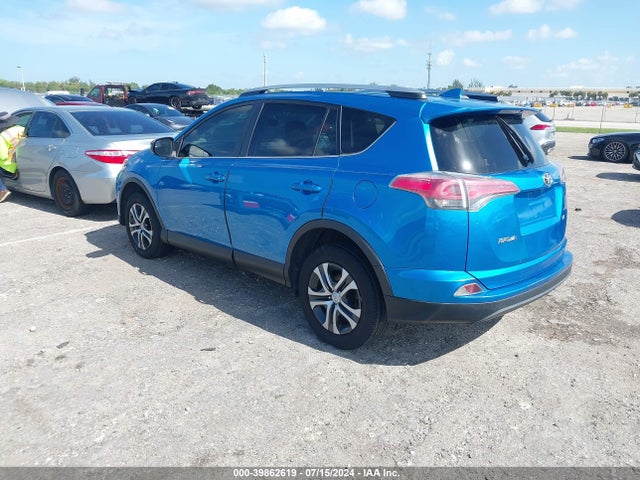 Toyota RAV4 LE 2017 JTMZFREVXHJ700192 Image 3