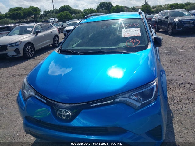 Toyota RAV4 LE 2017 JTMZFREVXHJ700192 Image 6