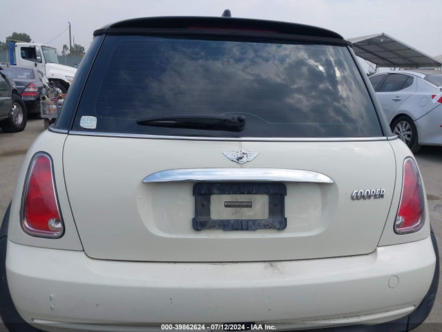2006 MINI COOPER WMWRC33576TK18304 Photo 5