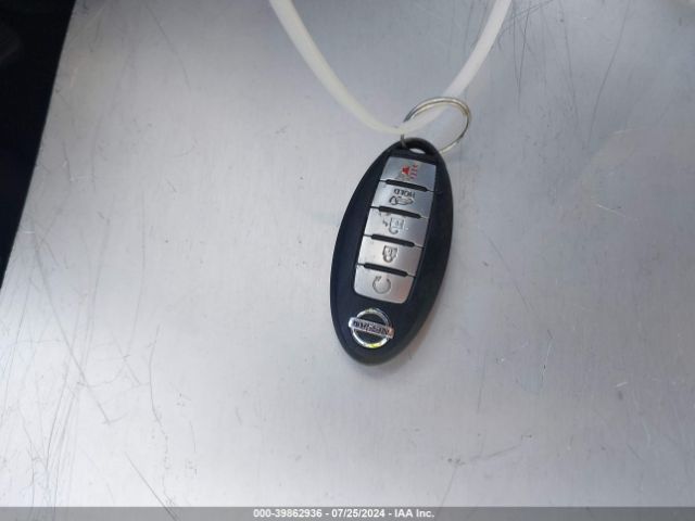 5N1AT2MT8JC723456 Nissan ROGUE SV