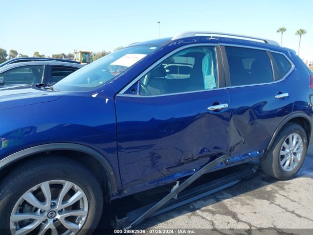 5N1AT2MT8JC723456 Nissan ROGUE SV