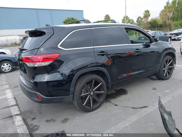 Toyota Highlander Xle 2017 5TDKZRFH9HS510761 Image 4
