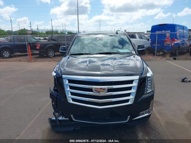 1GYS3BKJ2LR240114 Cadillac Escalade 2wd Luxury