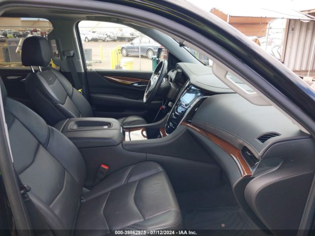 1GYS3BKJ2LR240114 Cadillac Escalade 2wd Luxury