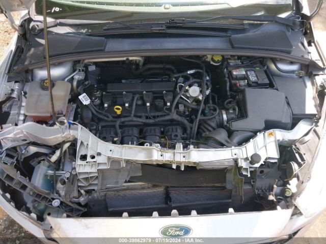 1FADP3F2XGL406678 Ford FOCUS SE
