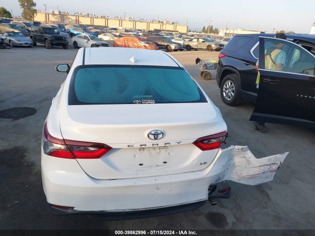 Toyota CAMRY LE 2022 4T1C11AK6NU070968 Image 16