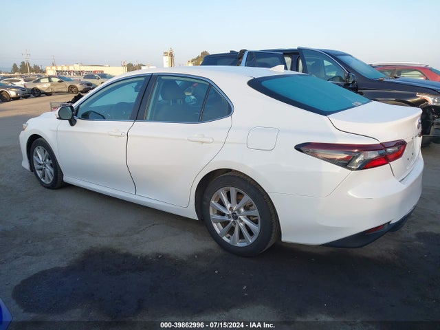 Toyota CAMRY LE 2022 4T1C11AK6NU070968 Image 3
