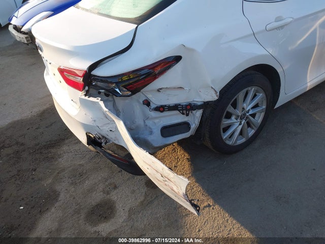 Toyota CAMRY LE 2022 4T1C11AK6NU070968 Image 6