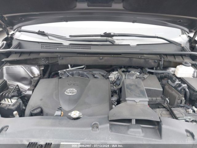 5TDKZRFH7KS360107 Toyota Highlander Xle