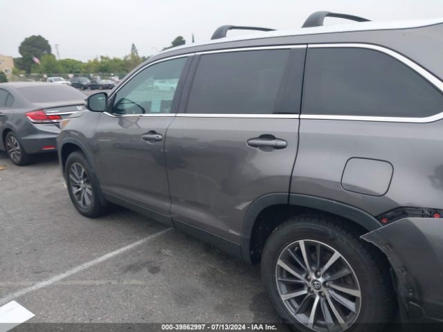 5TDKZRFH7KS360107 Toyota Highlander Xle