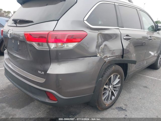 5TDKZRFH7KS360107 Toyota Highlander Xle