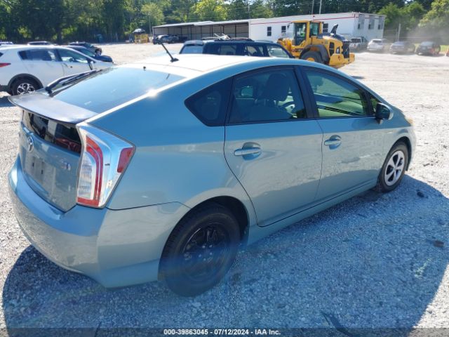 JTDKN3DUXE1735207 Toyota Prius Two