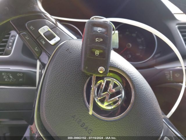 1VWAT7A36GC070010 Volkswagen Passat 1.8t R-line/1.8t S