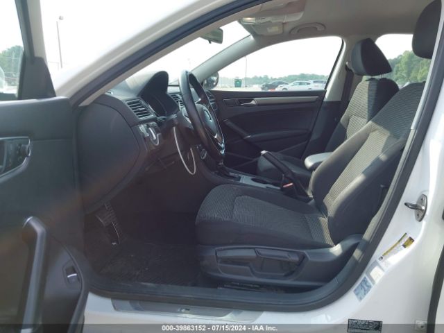 1VWAT7A36GC070010 Volkswagen Passat 1.8t R-line/1.8t S