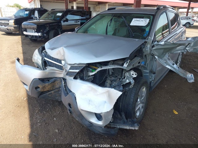 Toyota RAV4 LE 2015 JTMBFREV9FJ019522 Image 6