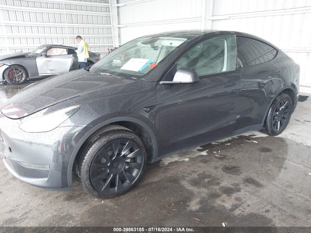 2024 TESLA MODEL Y 7SAYGDED5RF036124 Photo 1