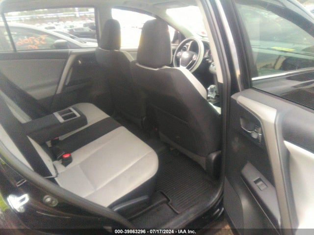 Toyota Rav4 Xle 2018 2T3RFREV1JW825380 Image 8