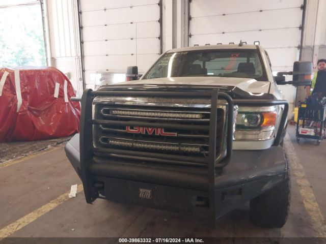 1GT22YEG9FZ523822 GMC Sierra 2500hd Sle