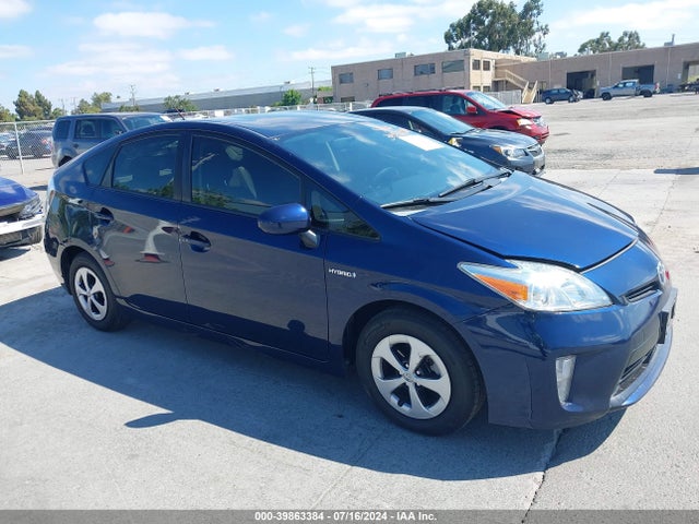 Toyota Prius Two 2015 JTDKN3DU3F1972171 Image 13