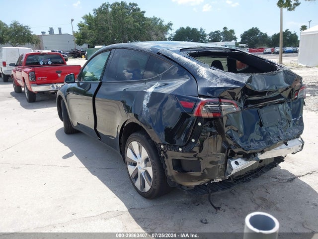 2023 TESLA MODEL Y 7SAYGDEE5PF623722 Photo 2