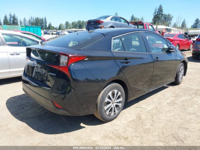 JTDL9MFU1N3033695 Toyota Prius Le Awd-e