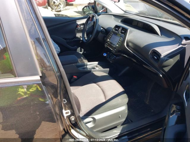JTDL9MFU1N3033695 Toyota Prius Le Awd-e