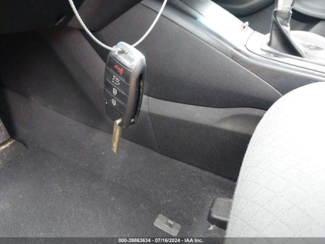 5XYPGDA56KG545094 KIA Sorento 3.3l Lx