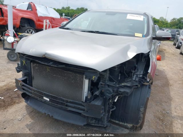 5XYPGDA56KG545094 KIA Sorento 3.3l Lx
