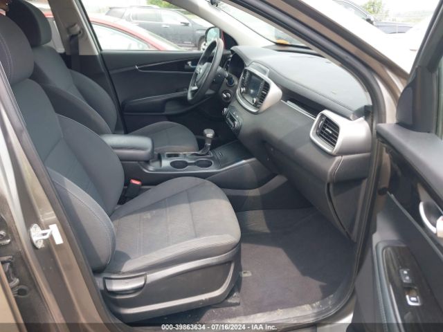 5XYPGDA56KG545094 KIA Sorento 3.3l Lx