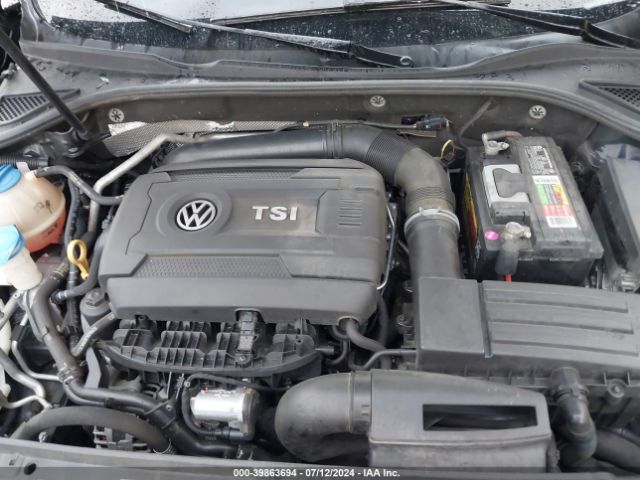 1VWAT7A31FC118687 Volkswagen Passat 1.8t Limited Edition