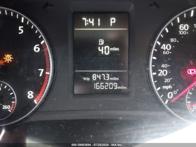 1VWAT7A31FC118687 Volkswagen Passat 1.8t Limited Edition