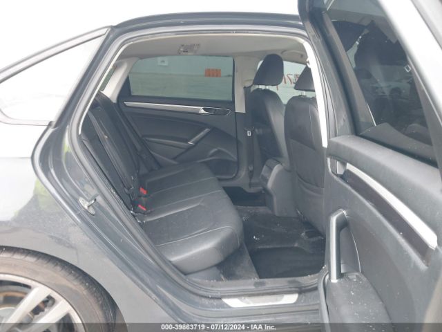 1VWAA7A32JC001683 Volkswagen Passat 2.0t R-line/2.0t S