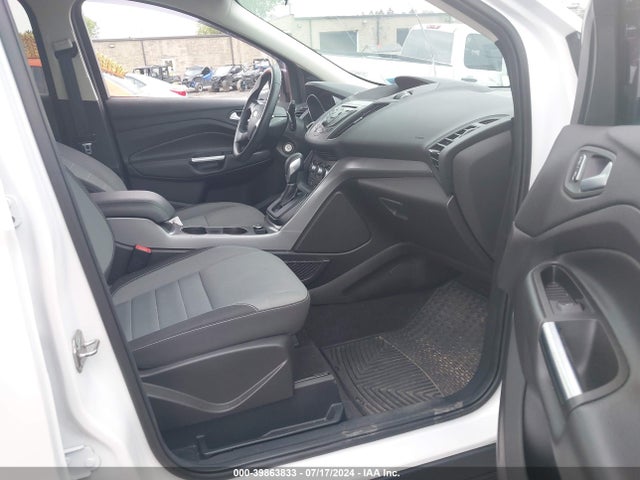 Ford ESCAPE SE 2015 1FMCU9G96FUC72026 Image 5
