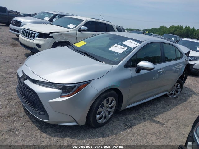 Toyota COROLLA LE 2022 JTDEPMAEXN3018773 Image 2