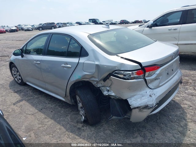 Toyota COROLLA LE 2022 JTDEPMAEXN3018773 Image 3