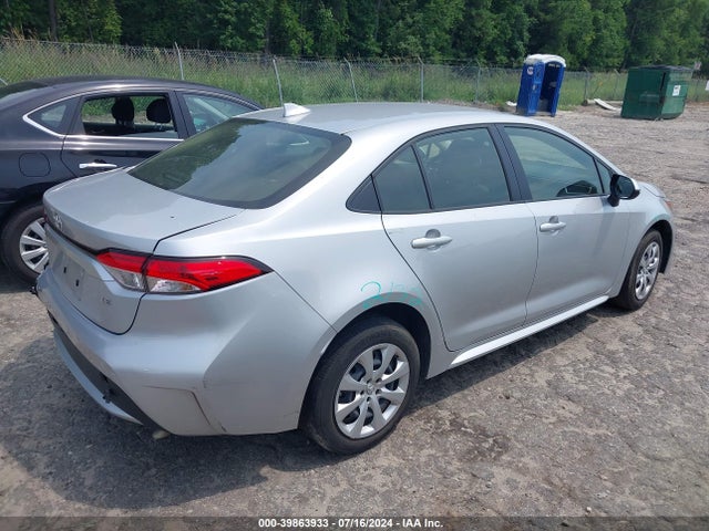 Toyota COROLLA LE 2022 JTDEPMAEXN3018773 Image 4