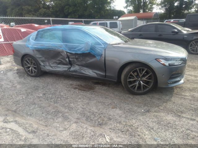 LVY982AK1JP039080 Volvo S90 T5 Momentum