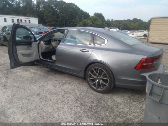 LVY982AK1JP039080 Volvo S90 T5 Momentum