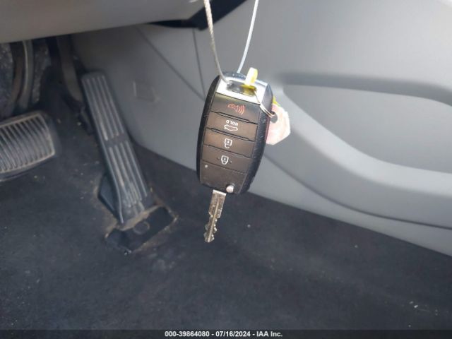 KNAFX4A6XE5225226 KIA FORTE LX