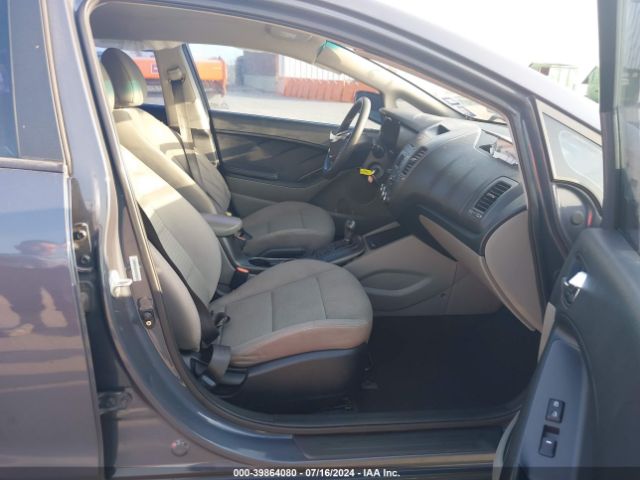 KNAFX4A6XE5225226 KIA FORTE LX