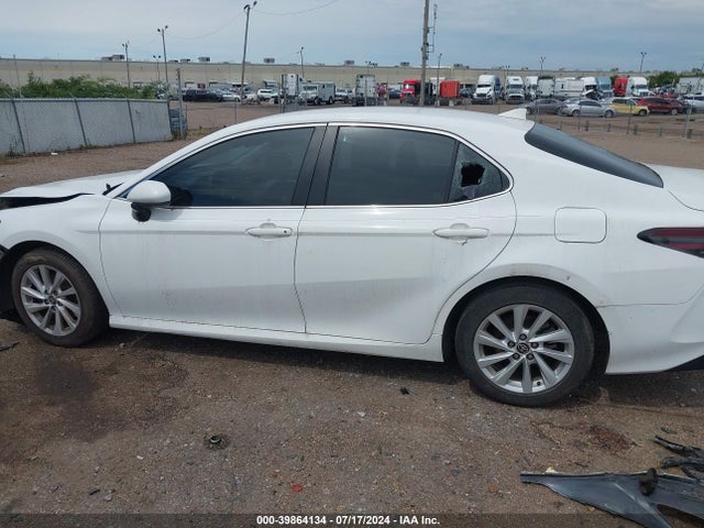 Toyota CAMRY LE 2022 4T1C11AKXNU617787 Image 15