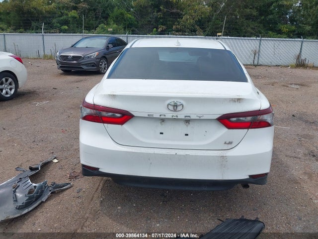 Toyota CAMRY LE 2022 4T1C11AKXNU617787 Image 17