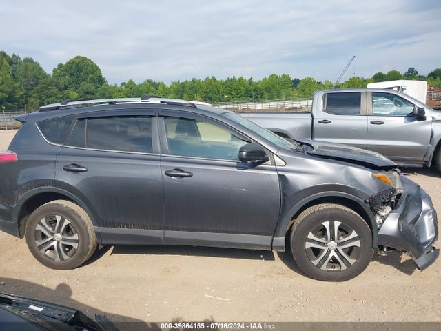 Toyota RAV4 LE 2016 JTMZFREV7GD081869 Image 13