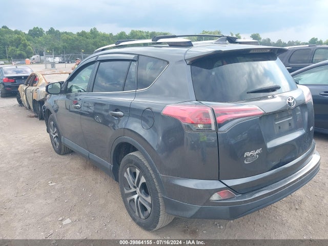 Toyota RAV4 LE 2016 JTMZFREV7GD081869 Image 3