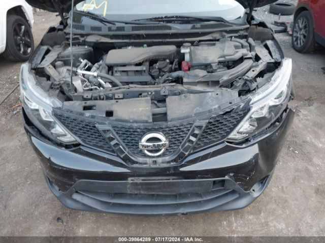 JN1BJ1CR4HW117176 Nissan Rogue Sport Sv