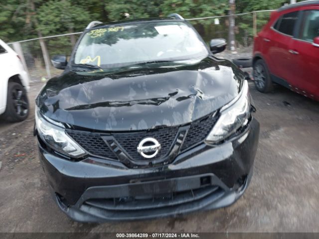 JN1BJ1CR4HW117176 Nissan Rogue Sport Sv