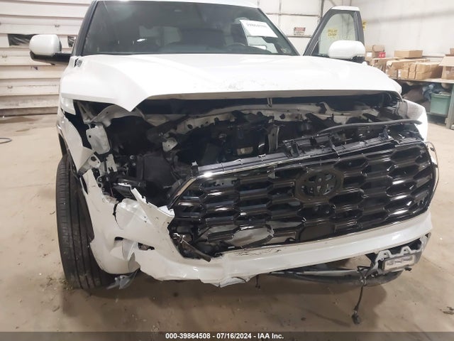 Toyota Sequoia Platinum 2024 7SVAAABA4RX026074 Image 6
